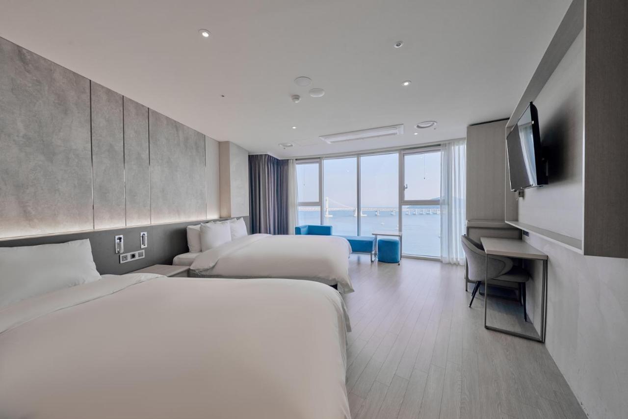 Hotel Aqua Palace Busan Esterno foto