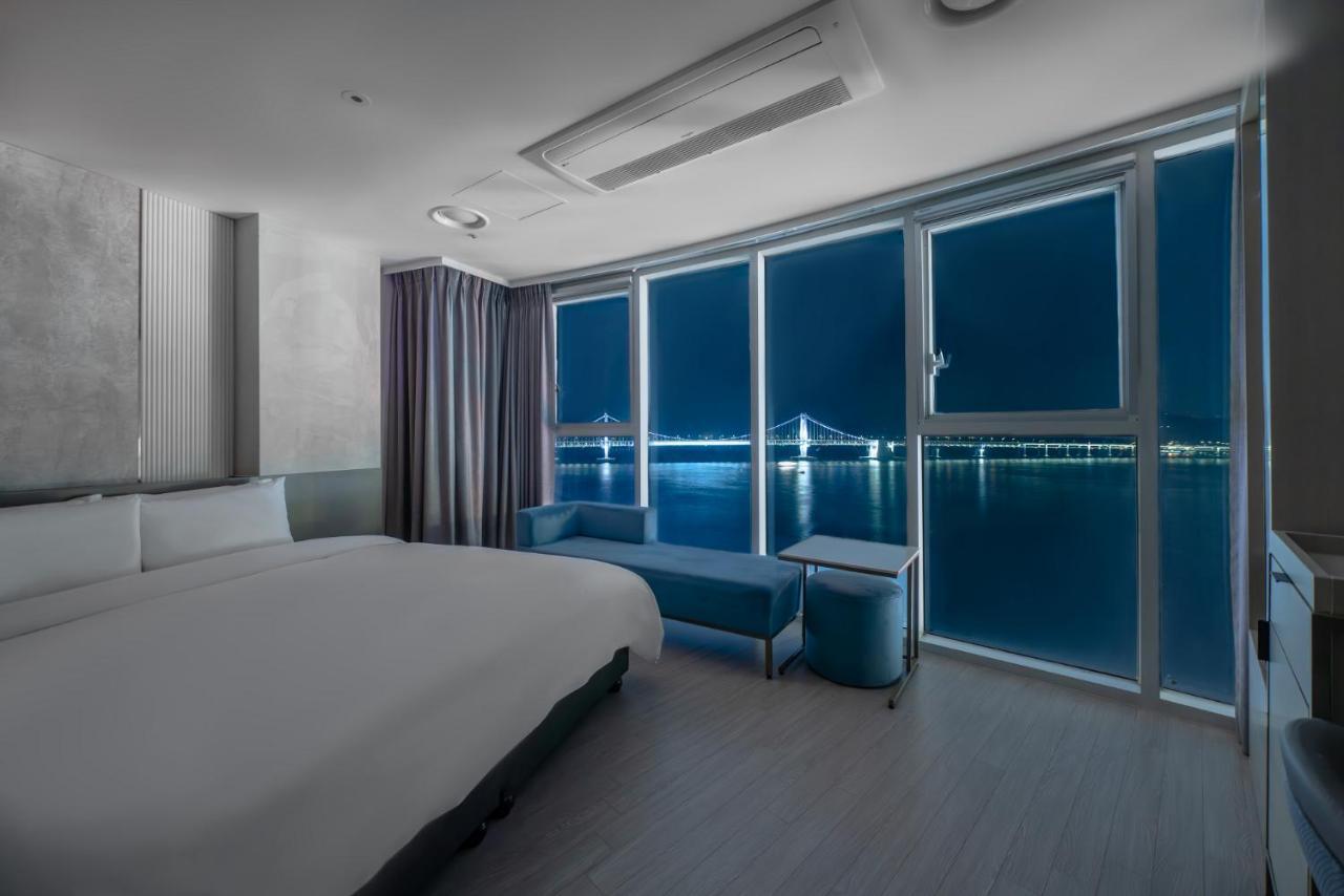 Hotel Aqua Palace Busan Esterno foto