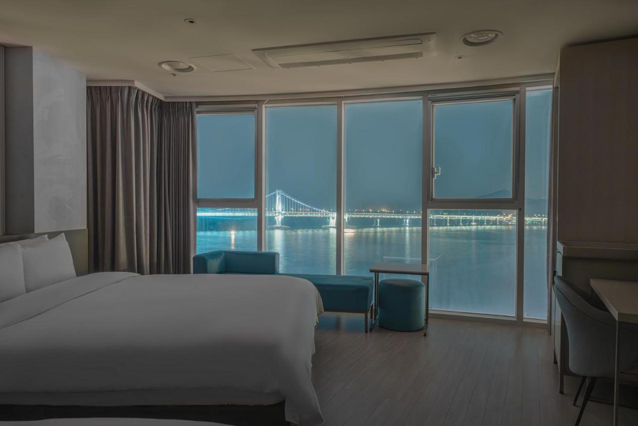 Hotel Aqua Palace Busan Esterno foto